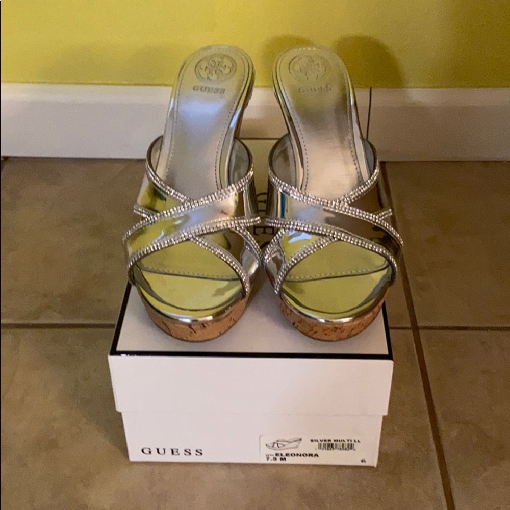 GUESS ELEONORA METALLIC SLIDES New In Box
